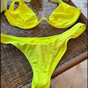 Neon Yellow 2 Piece bikini! 💛